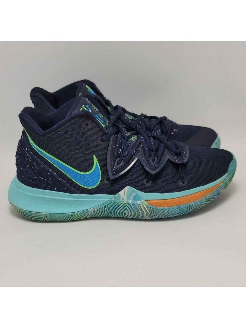 Nike Kyrie Irving 5 UFO Mid Top Sneakers A02918-400 Basketball Shoes Size 8